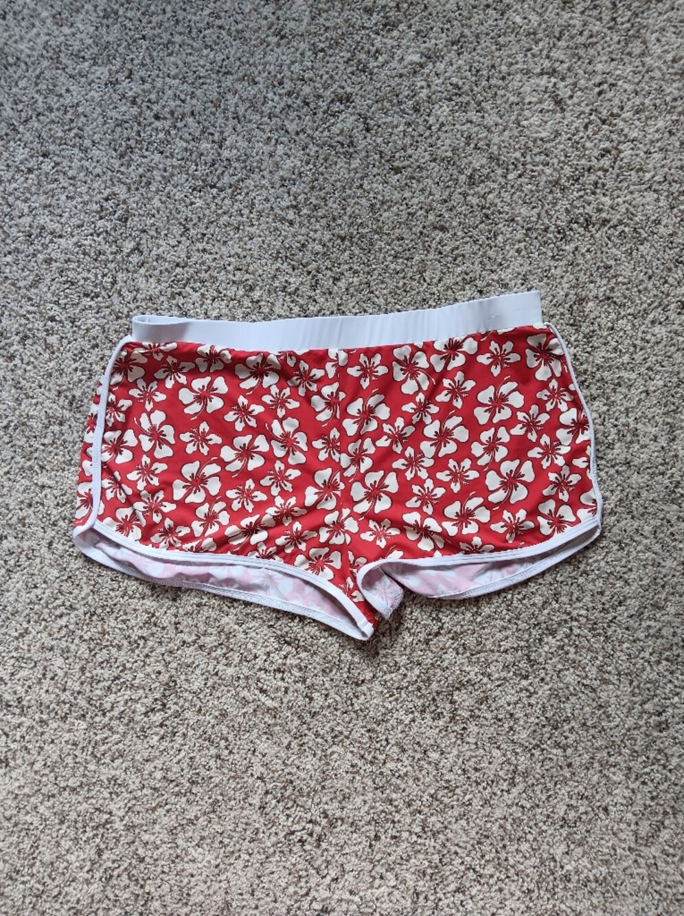 Dippin Daisy's Medium Red Hibiscus Swim Shorts